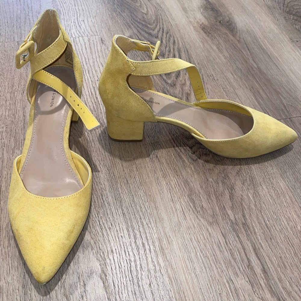 Yellow Antonio Melani heels